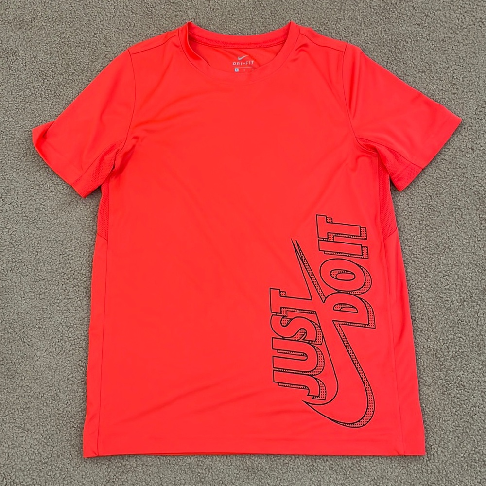 Boys Nike DriFit- Large